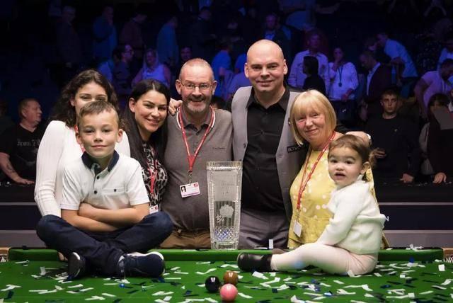 军和6座常 军和6座常