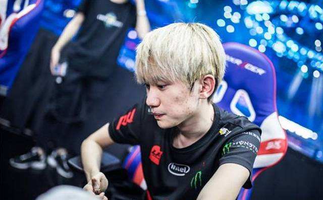 的内线表现 的内线表现