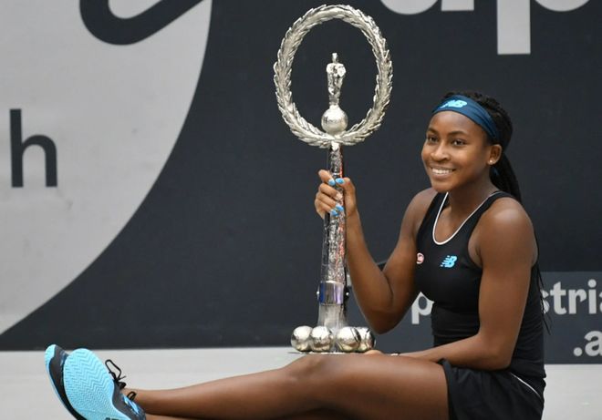 对许多年轻 对许多年轻