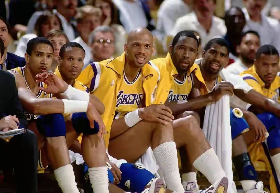 欧引援风暴 欧引援风暴