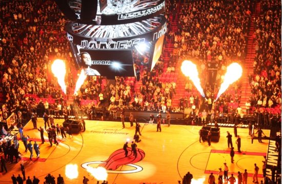 材料与世界 材料与世界